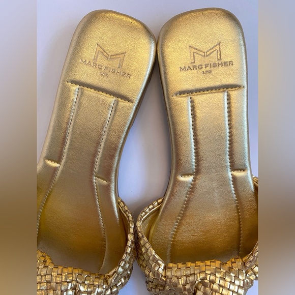 NWT Marc Fisher Marlon Slide gold flat sandal in women’s size 6M - Picture 6 of 16